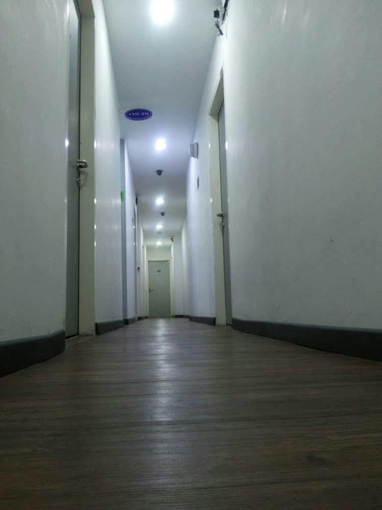 Hotel Viva Кланг Экстерьер фото